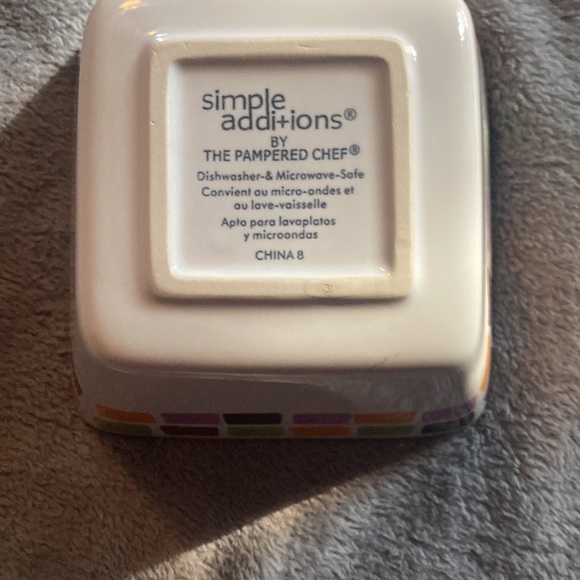 Pamper Chef, Simple Additions, Square Bowl - Picture 3 of 5